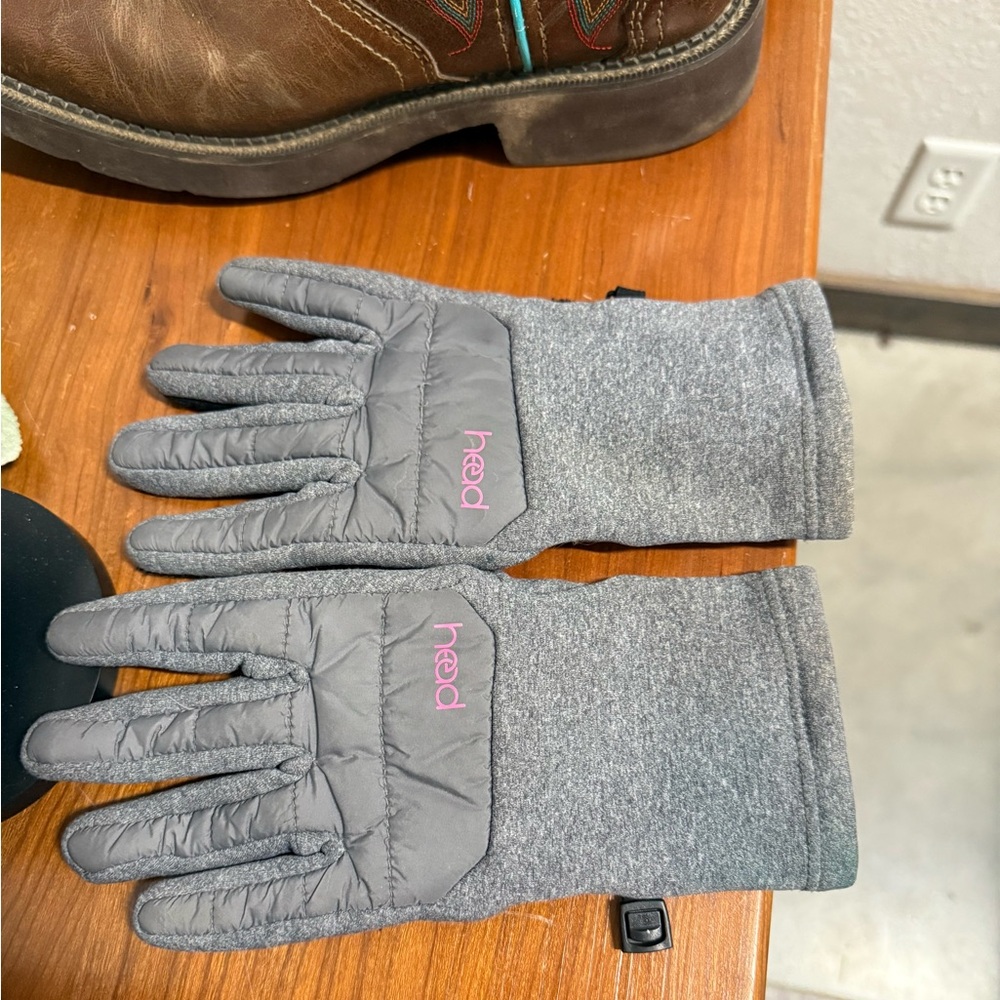 Gray Hood Gloves with Pink Logo